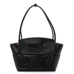 AUTHENTIC Bottega Veneta Woven Intrecciato Arco 33 Black, Excellent Condition!